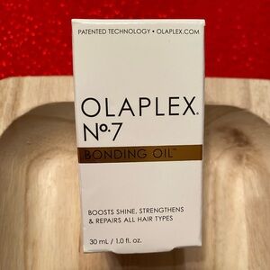 OLAPLEX No.7 Bonding Oil with Golden Hue